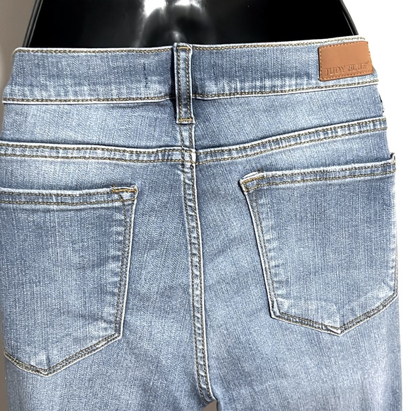 Judy Blue LA Skinny Jeans w/ rips on thighs & raw cuff. More like size 11. - Picture 5 of 8